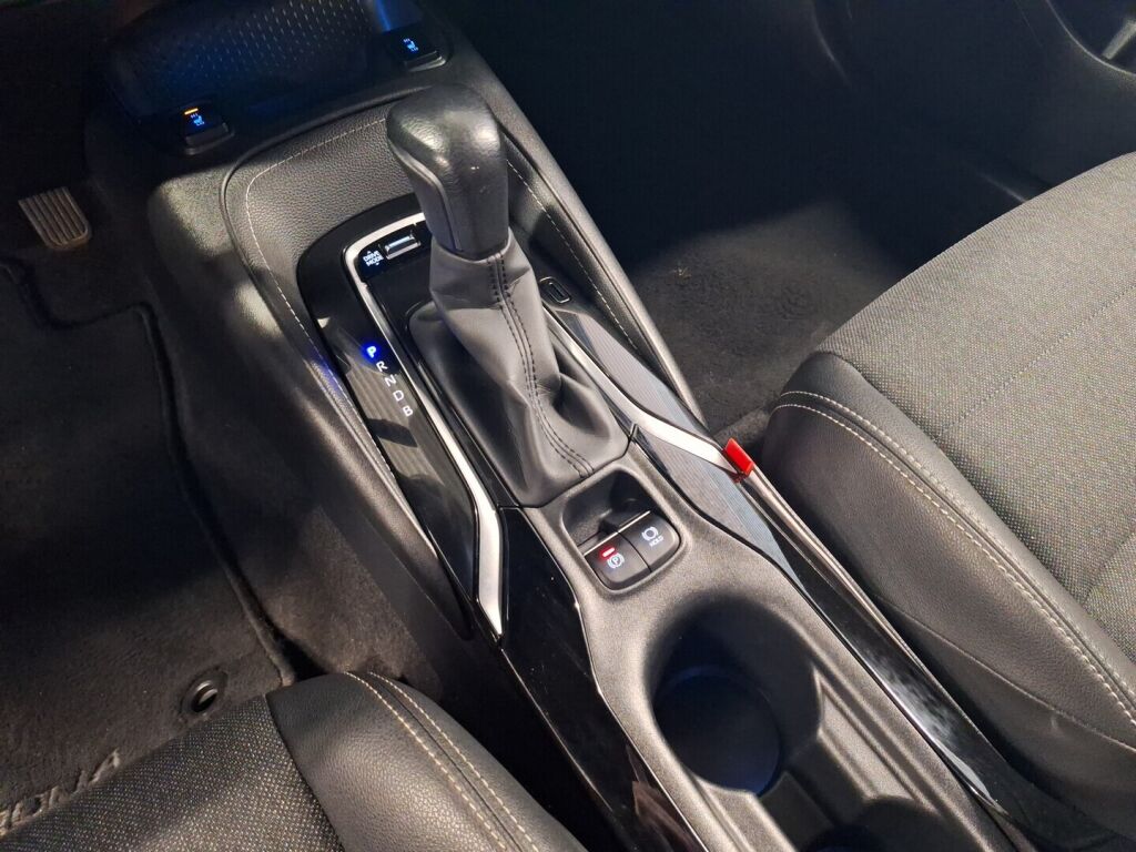 Toyota Corolla 2022 Harmaa