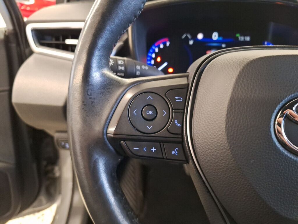 Toyota Corolla 2022 Harmaa