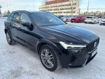 Volvo XC60 2022 Musta