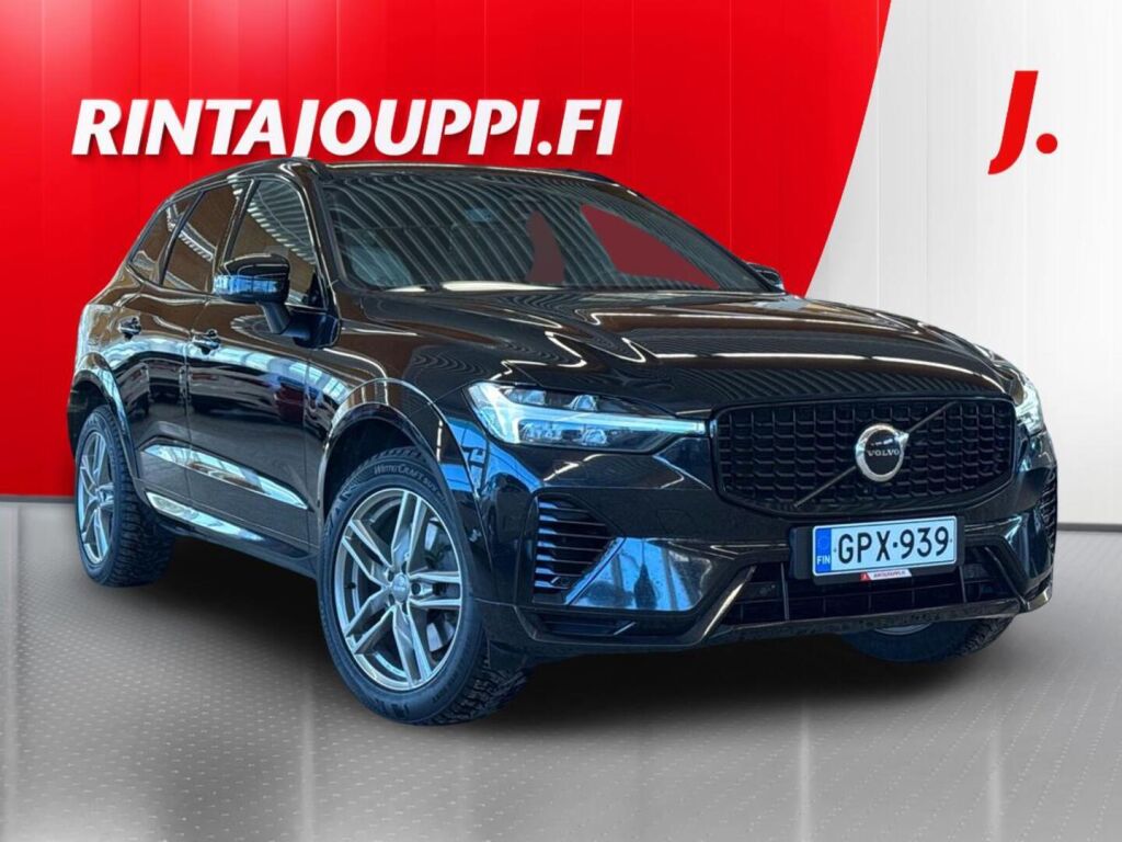 Volvo XC60 2022 Musta