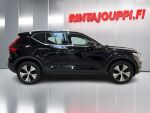 Volvo XC40 2021 Musta