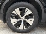 Volvo XC40 2021 Musta