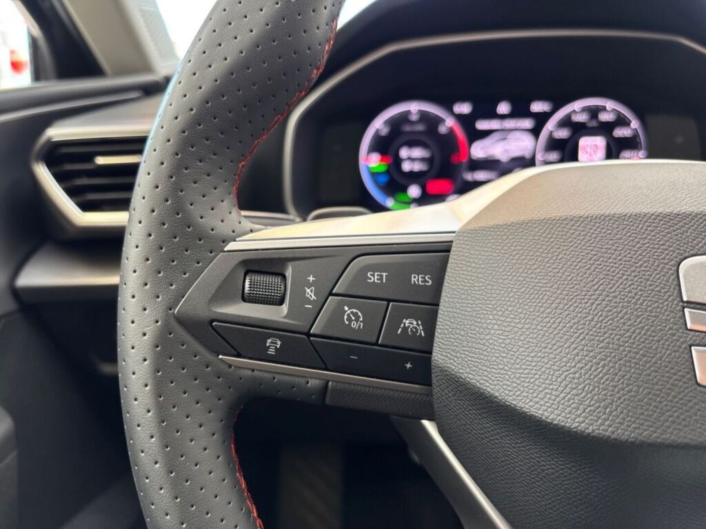 Seat Leon Sportstourer 2024 Musta