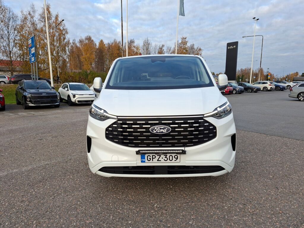Ford Tourneo Custom 2024 Frozen White