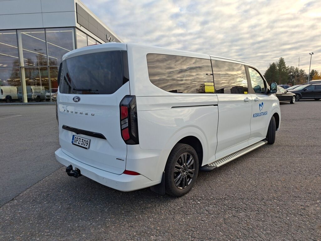 Ford Tourneo Custom 2024 Frozen White