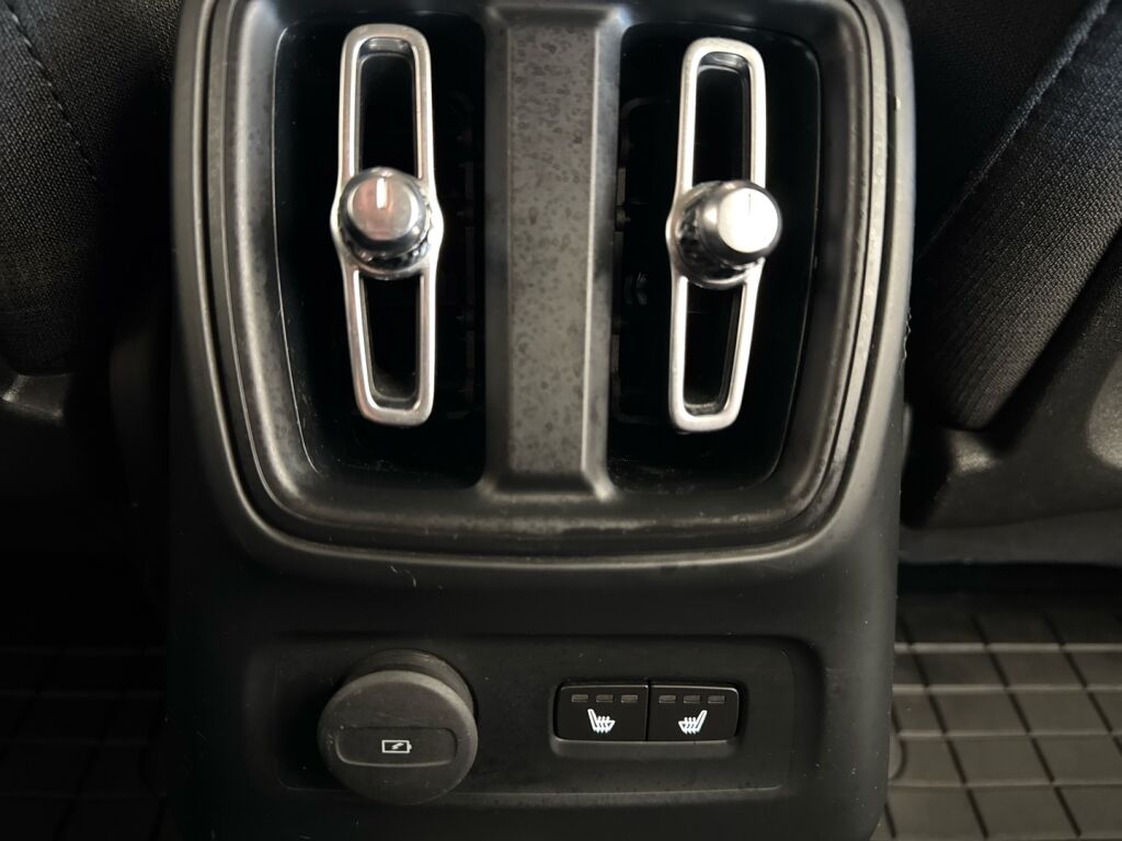 Volvo XC40 2020 Valkoinen