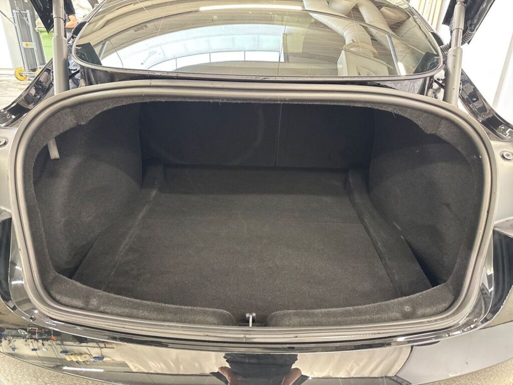 Tesla Model 3 2025 Musta