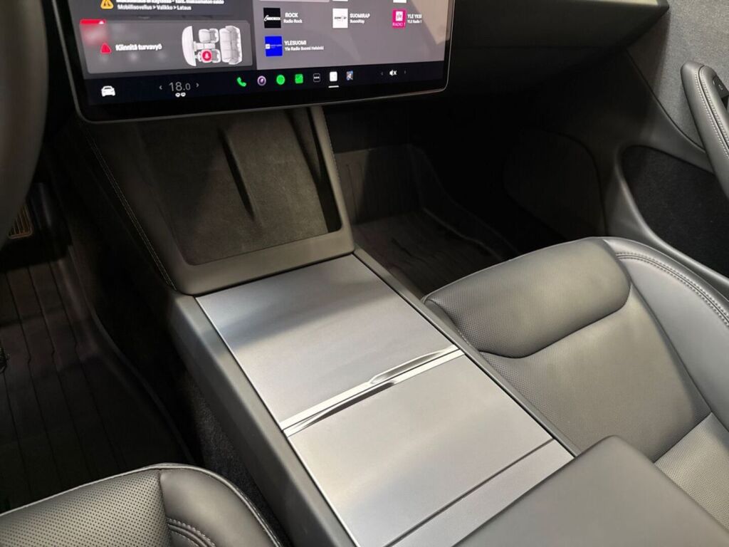 Tesla Model 3 2025 Musta