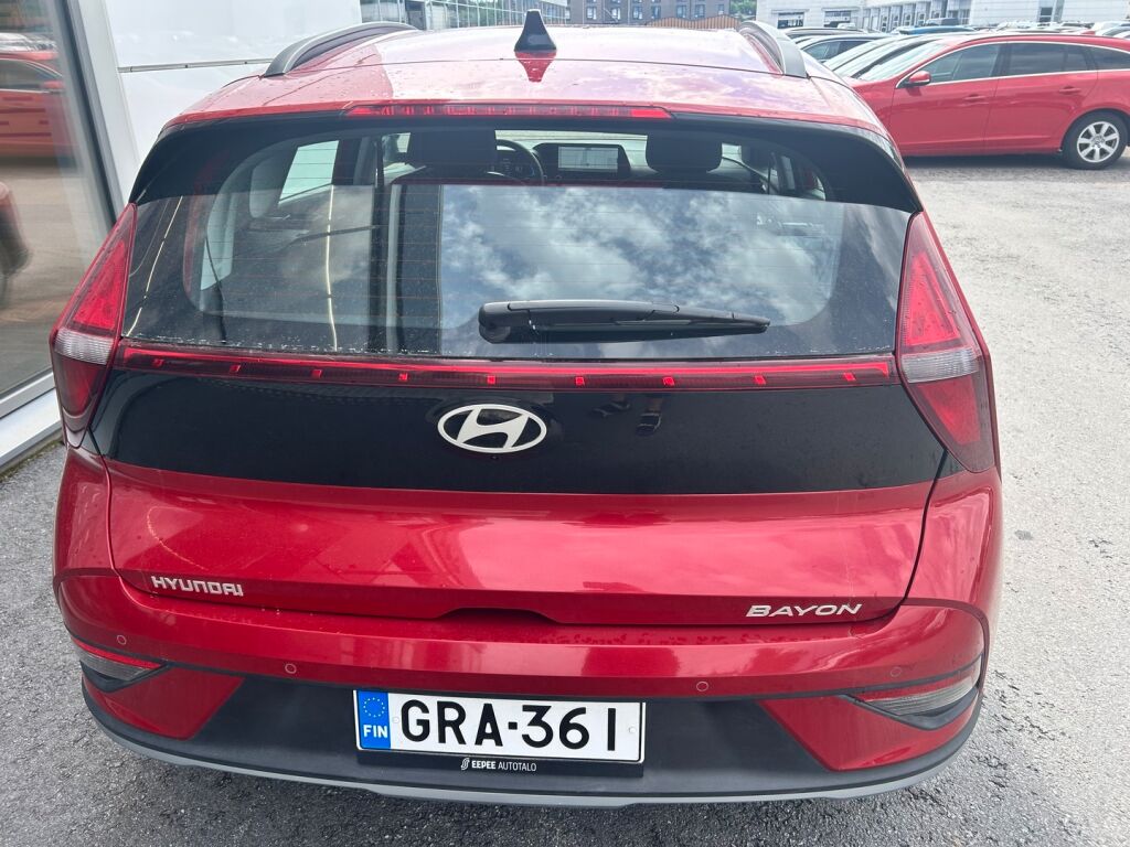 Hyundai BAYON Cross 2025 Punainen