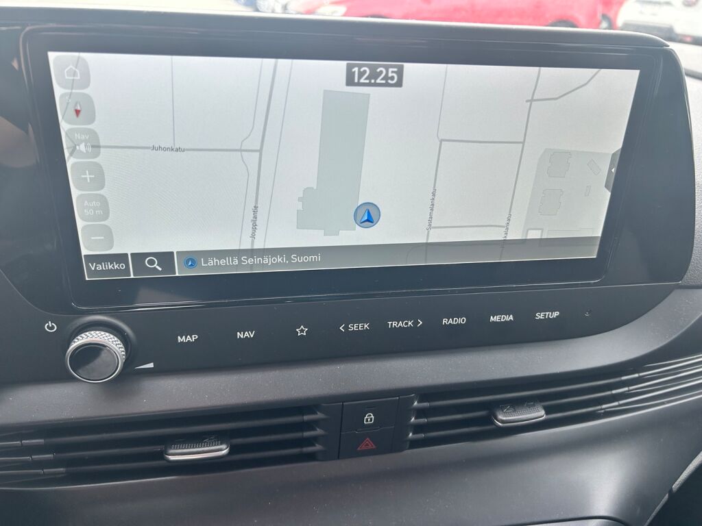 Hyundai BAYON Cross 2025 Punainen