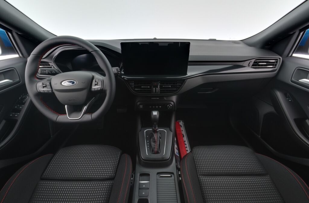 Ford Focus 2025 Sininen