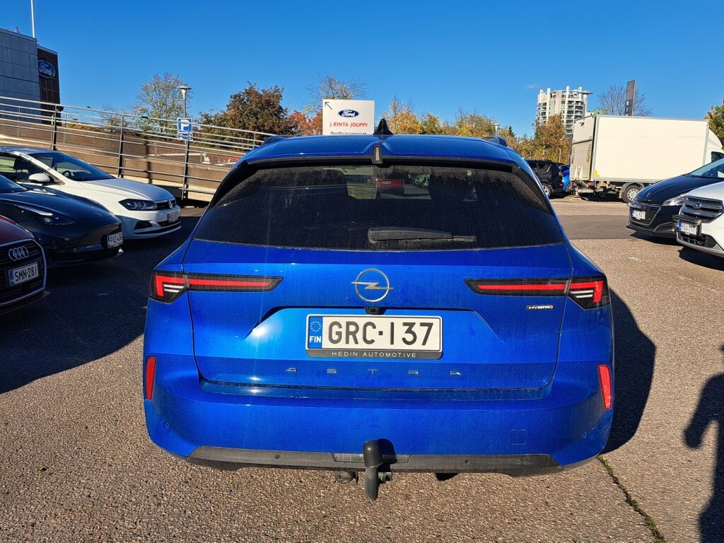 Opel Astra 2025 Sininen