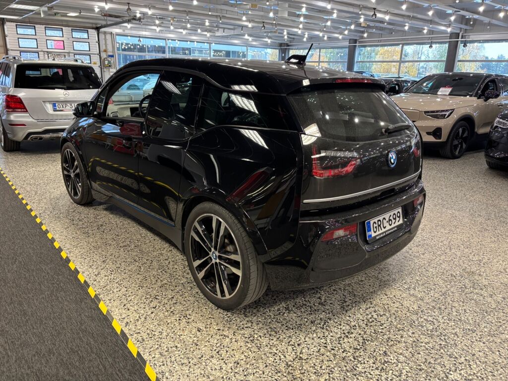 BMW i3 2022 Musta
