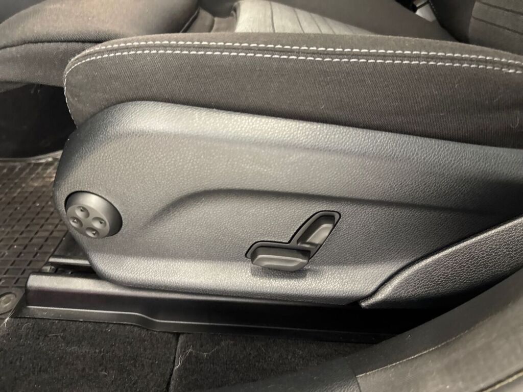 Mercedes-Benz GLC 2020 Musta