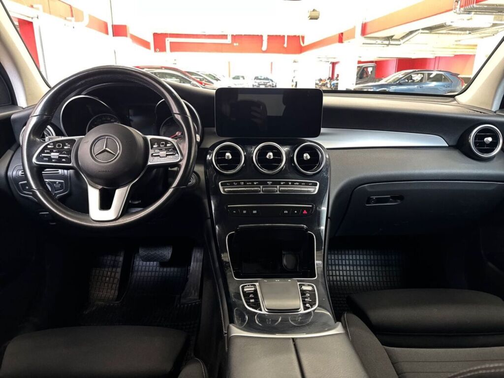 Mercedes-Benz GLC 2020 Musta