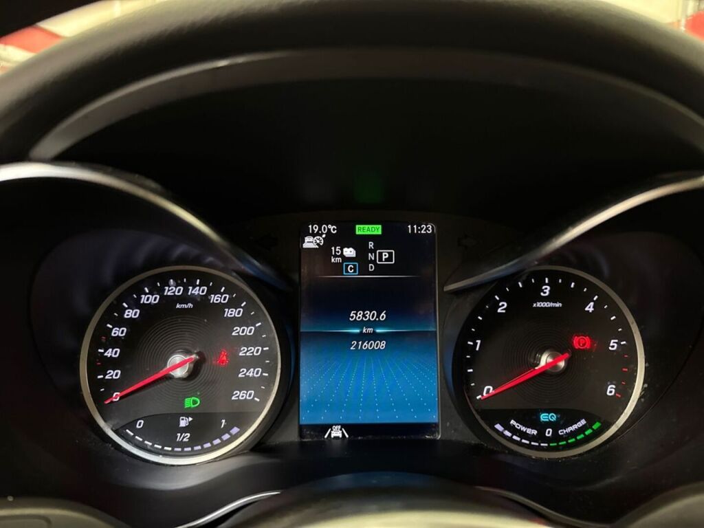 Mercedes-Benz GLC 2020 Musta