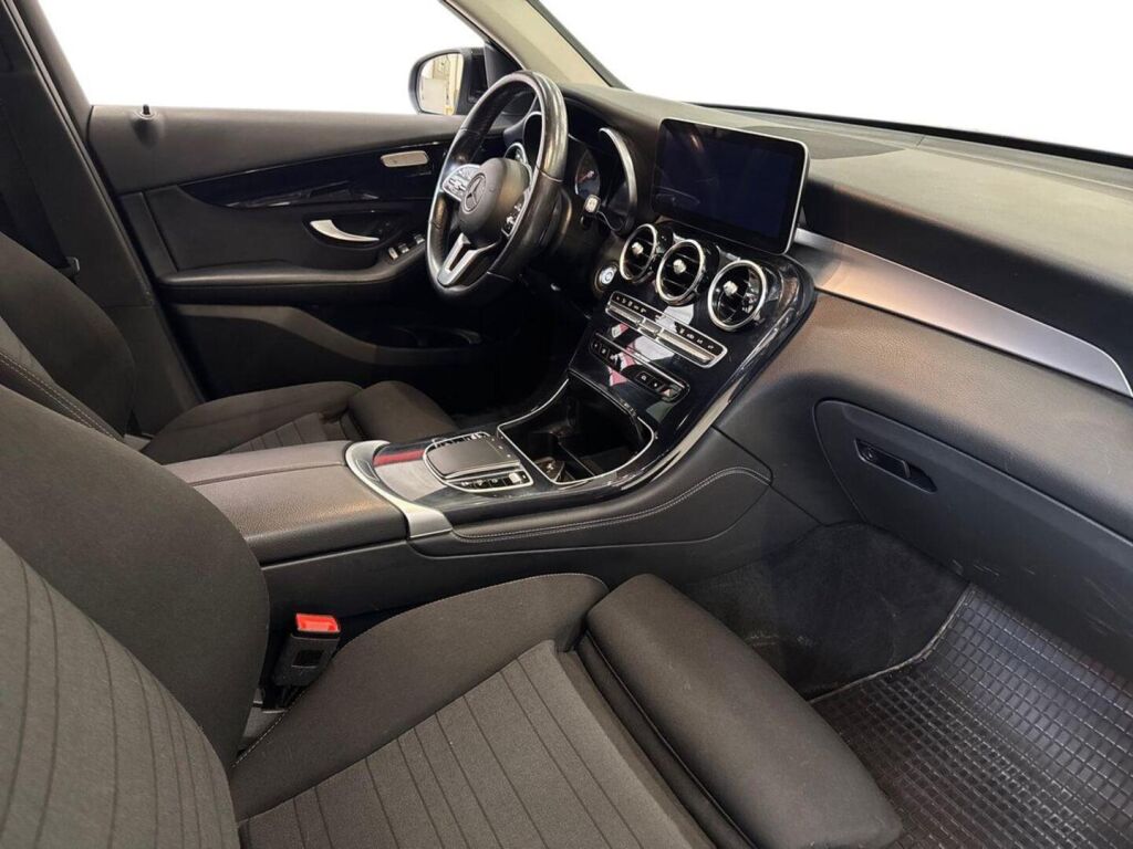 Mercedes-Benz GLC 2020 Musta