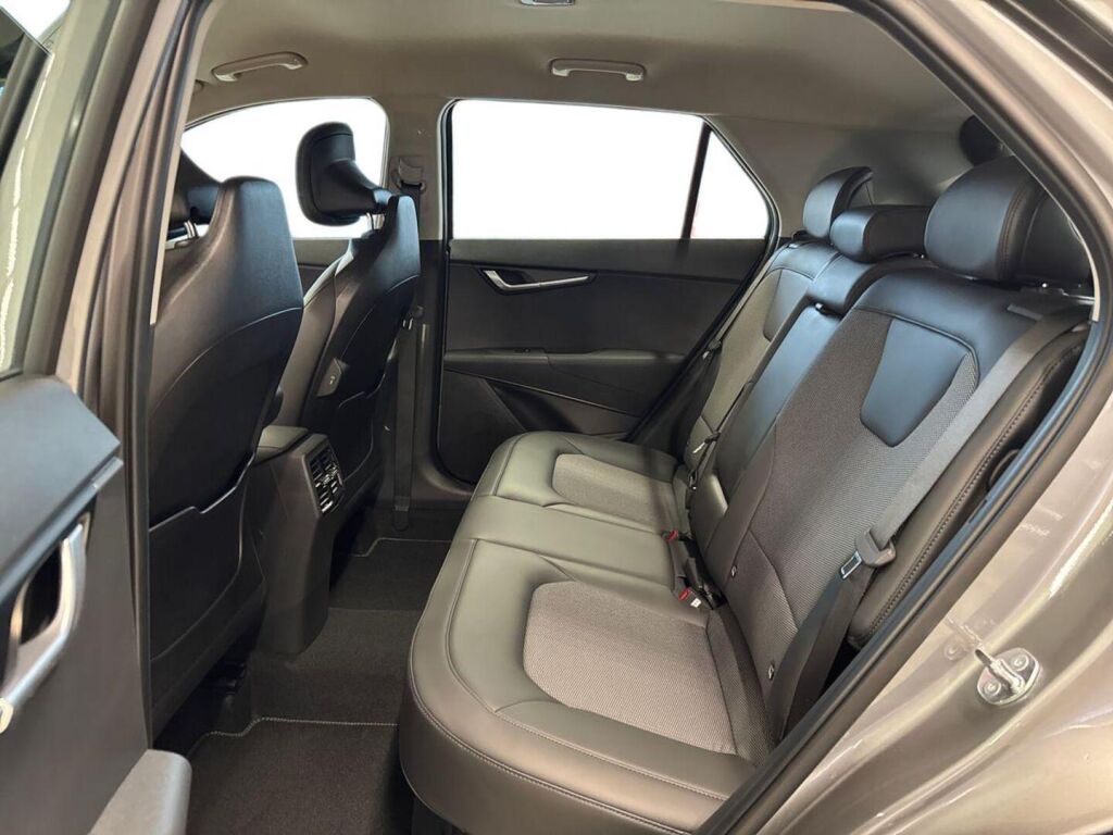 Kia Niro 2025 Harmaa
