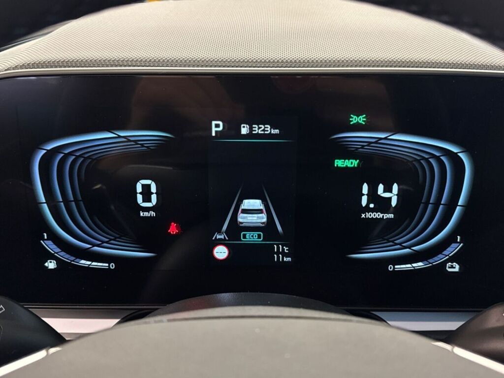 Kia Niro 2025 Harmaa