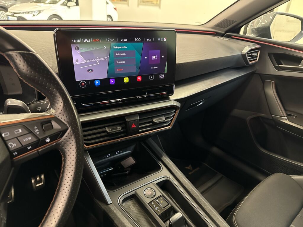 Cupra Leon 2022 Musta