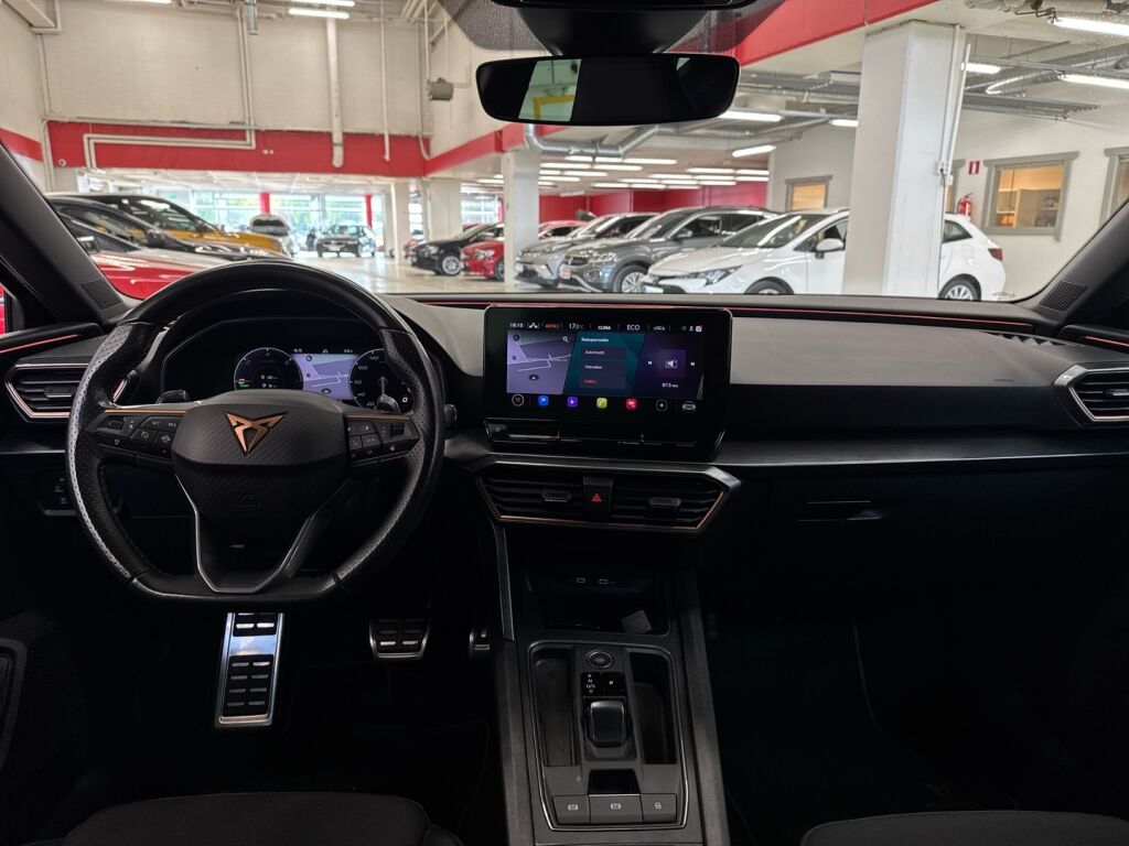 Cupra Leon 2022 Musta