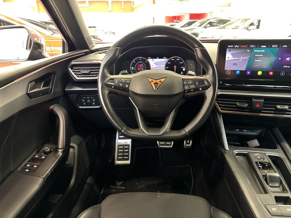 Cupra Leon 2022 Musta