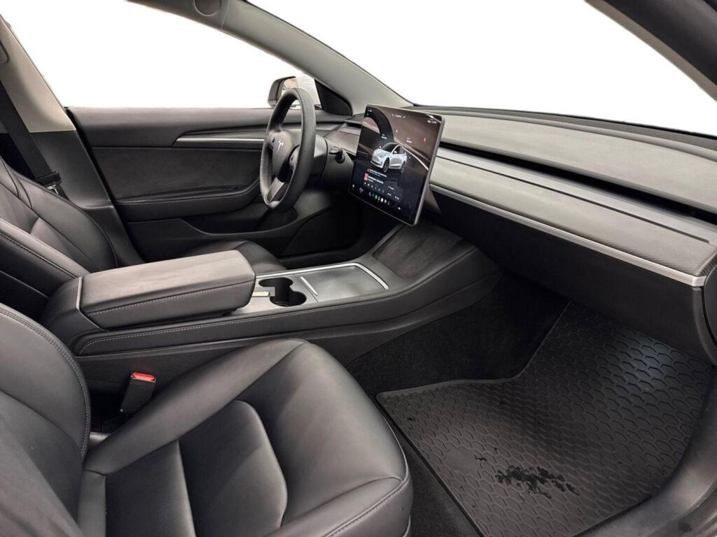 Tesla Model 3 2022 Valkoinen