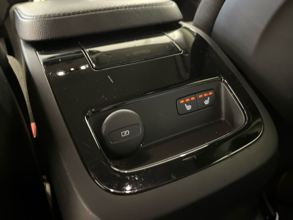 Volvo V60 2021 Valkoinen