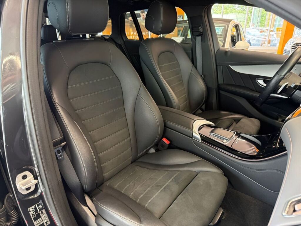Mercedes-Benz EQC 2021 Harmaa