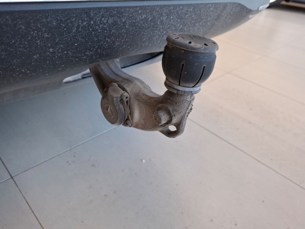 Mercedes-Benz EQC 2021 Valkoinen