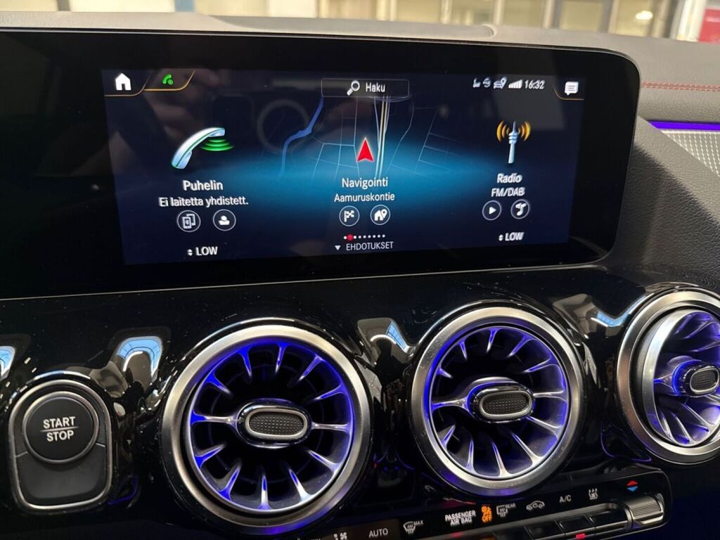 Mercedes-Benz EQA 2022 Valkoinen