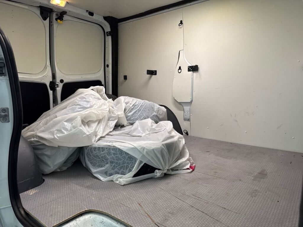 Renault Trafic 2017 Valkoinen
