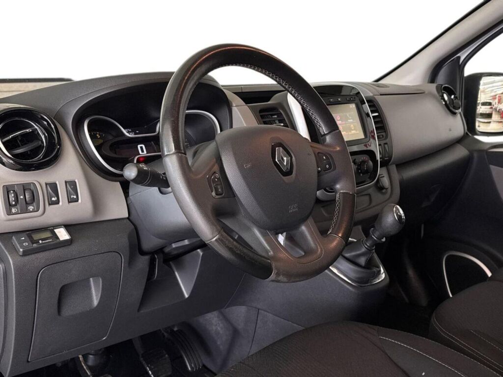 Renault Trafic 2017 Valkoinen