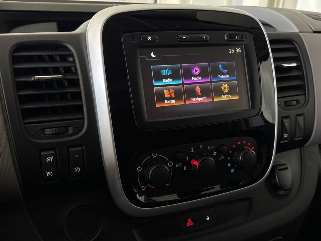 Renault Trafic 2017 Valkoinen