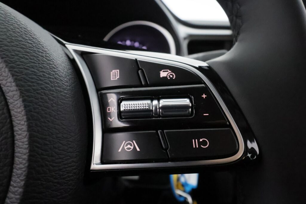 Kia Ceed 2025 Valkoinen