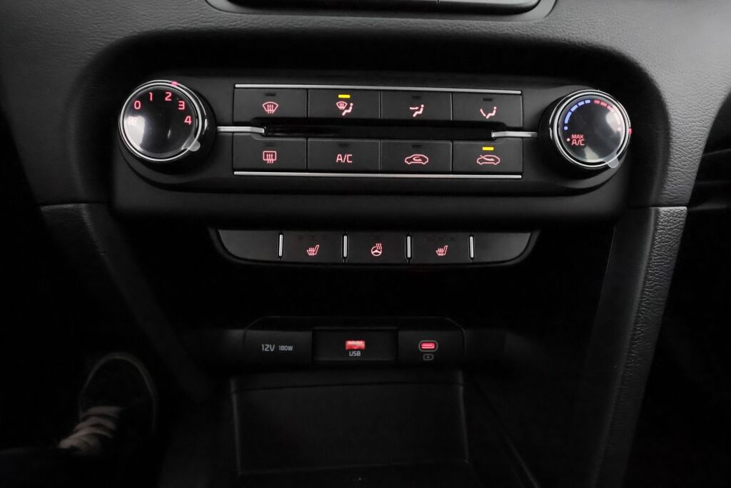 Kia Ceed 2025 Valkoinen