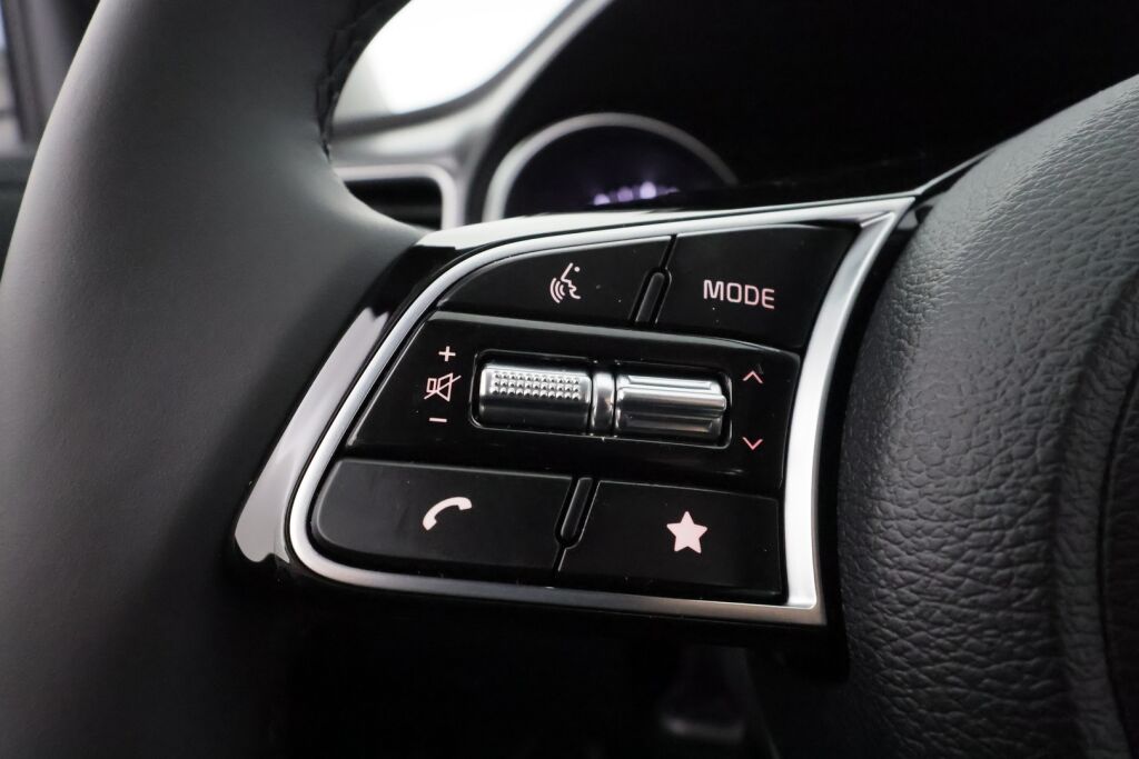 Kia Ceed 2025 Valkoinen