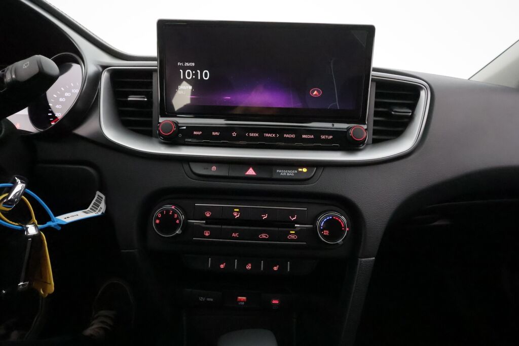 Kia Ceed 2025 Valkoinen