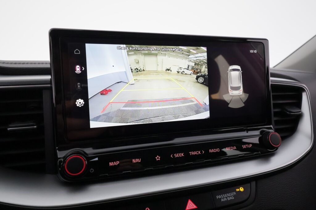 Kia Ceed 2025 Valkoinen