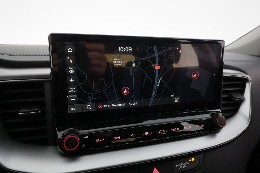 Kia Ceed 2025 Valkoinen