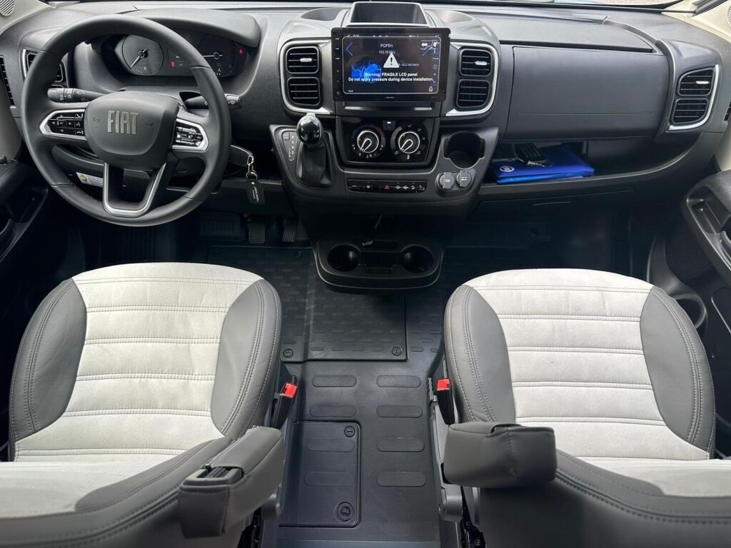 Sunlight ADVENTURE CLIFF VAN 640 EDITION BLUE 2025 6