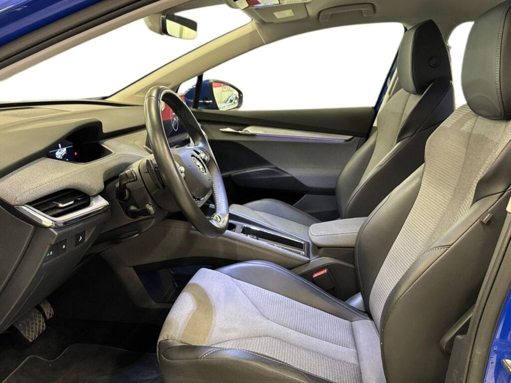 Skoda Enyaq 2022 Sininen