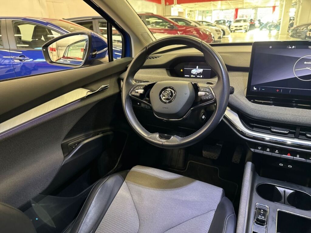 Skoda Enyaq 2022 Sininen