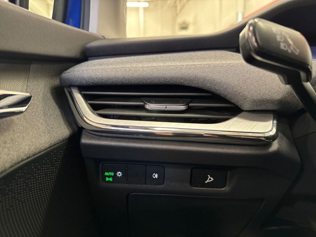 Skoda Enyaq 2022 Sininen