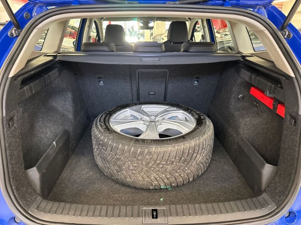 Skoda Enyaq 2022 Sininen