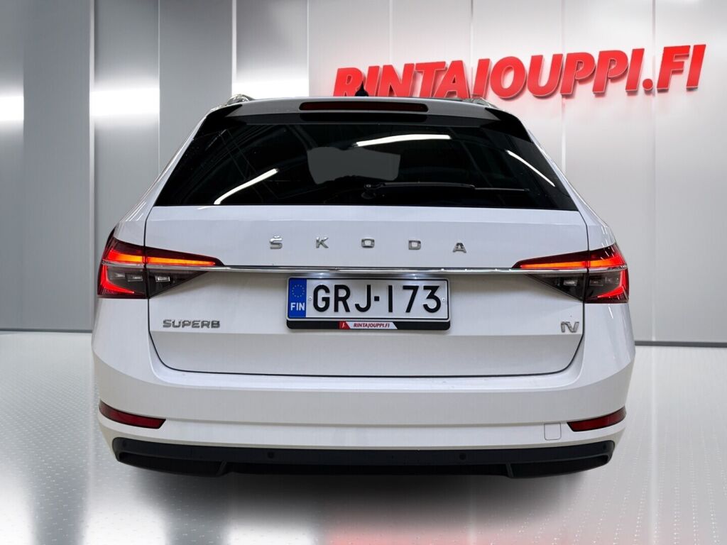 Skoda Superb 2020 Valkoinen