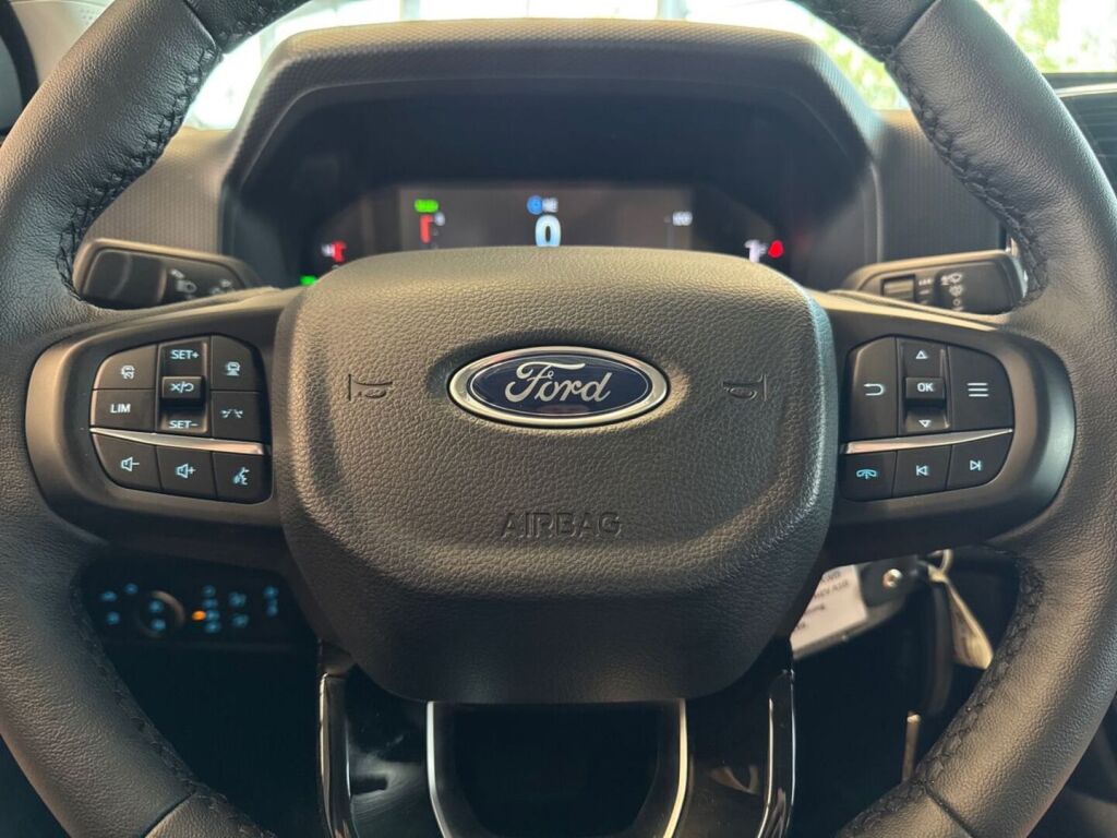 Ford Ranger 2025 Blue Lightning