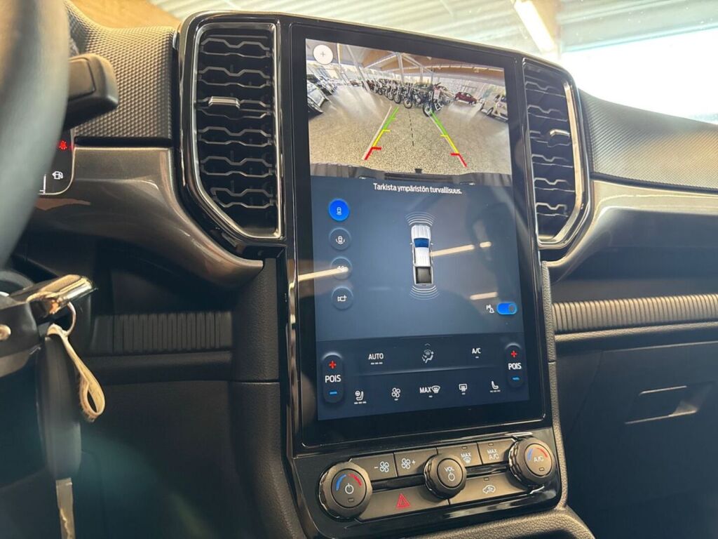 Ford Ranger 2025 Blue Lightning