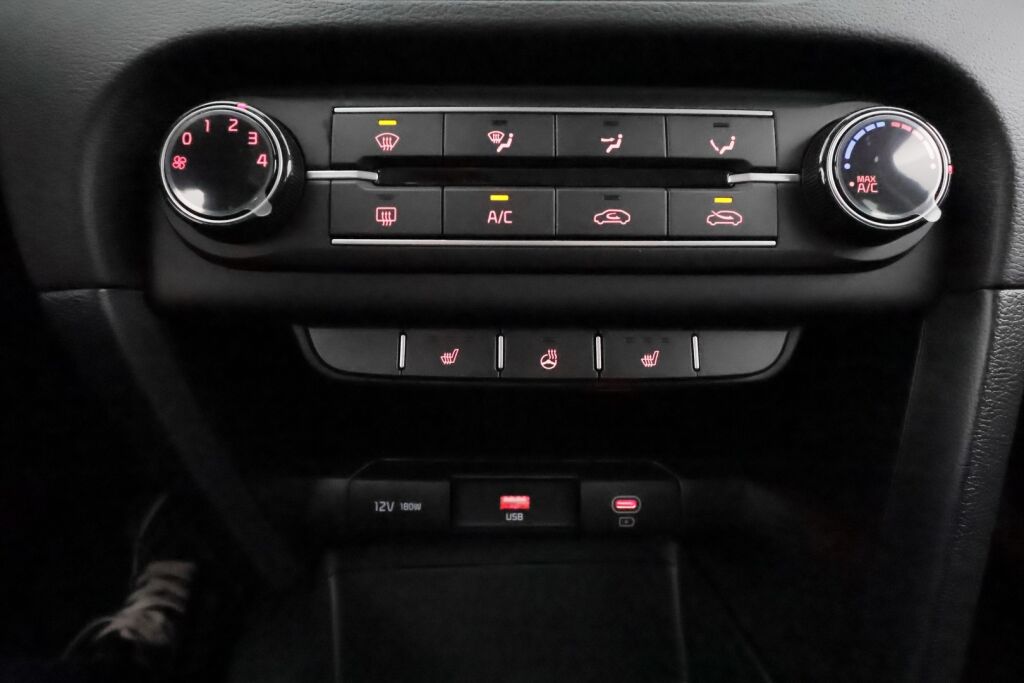 Kia Ceed 2025 Harmaa