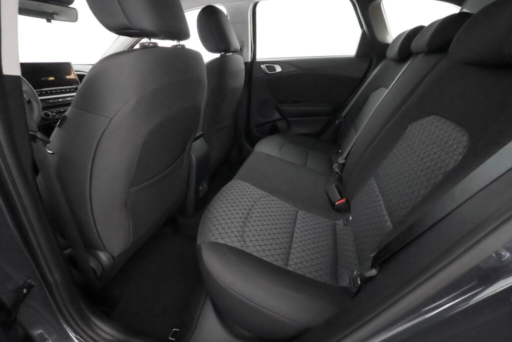 Kia Ceed 2025 Harmaa